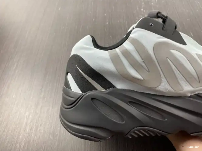 Blue MNVN GZ0711 Adidas Tint Yeezy Boost 700 0503
